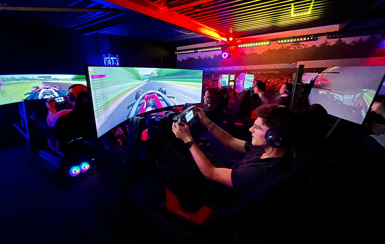 Sim Racing bij Fit & Fun Plaza
