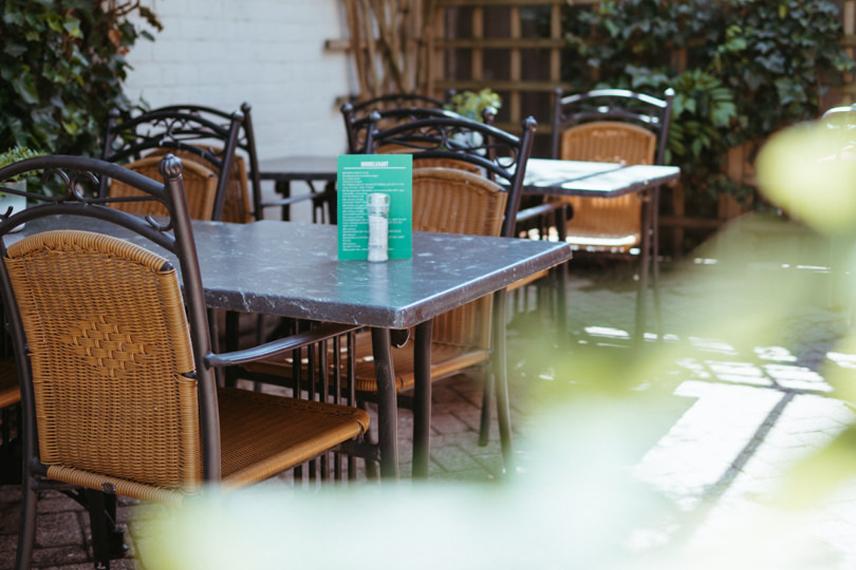 Spareribs + drankje naar keuze bij Café Restaurant De Vijf