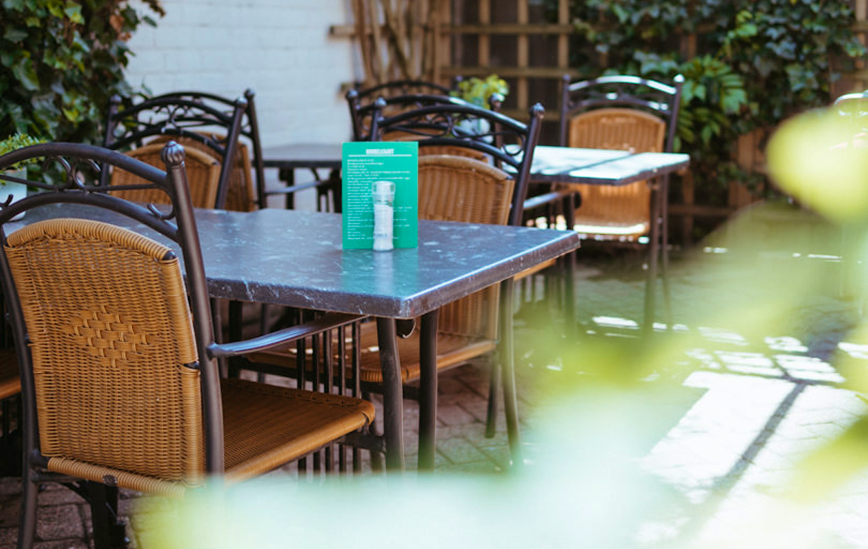 Spareribs + drankje naar keuze bij Café Restaurant De Vijf