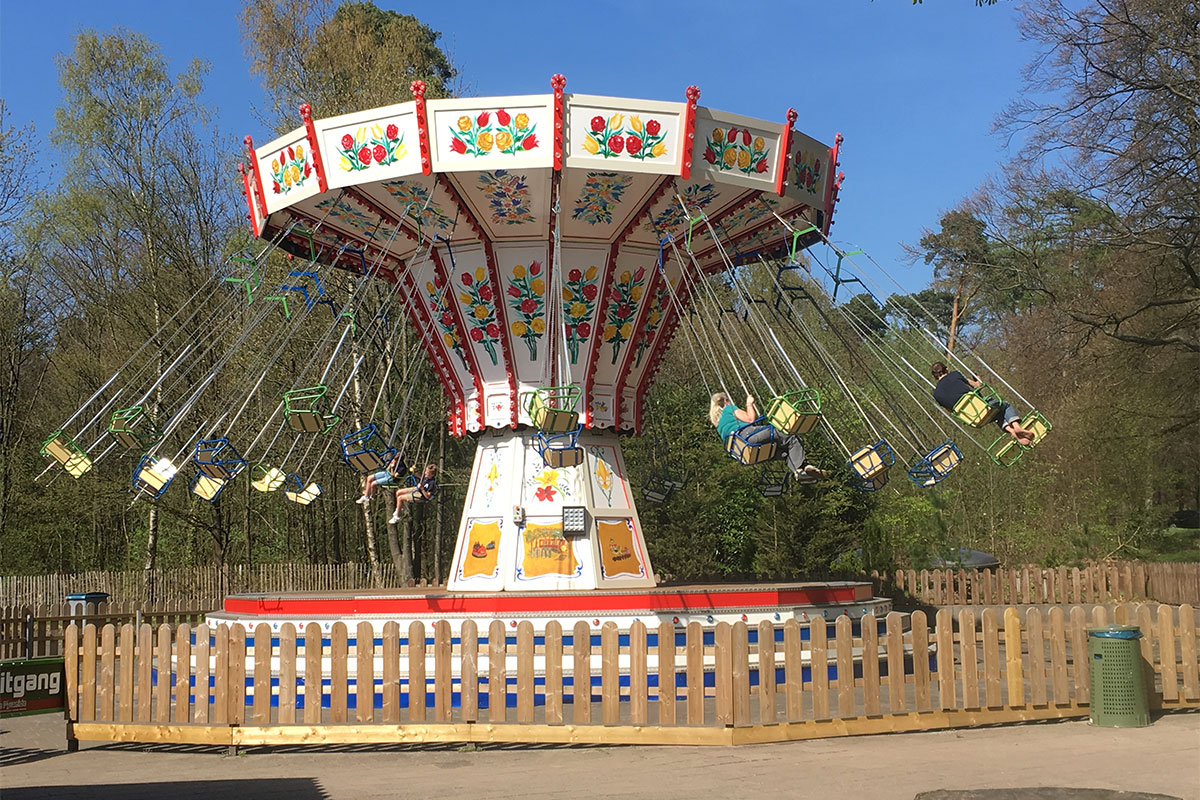 6 speelmunten Lunapark bij de Pyramide van Austerlitz