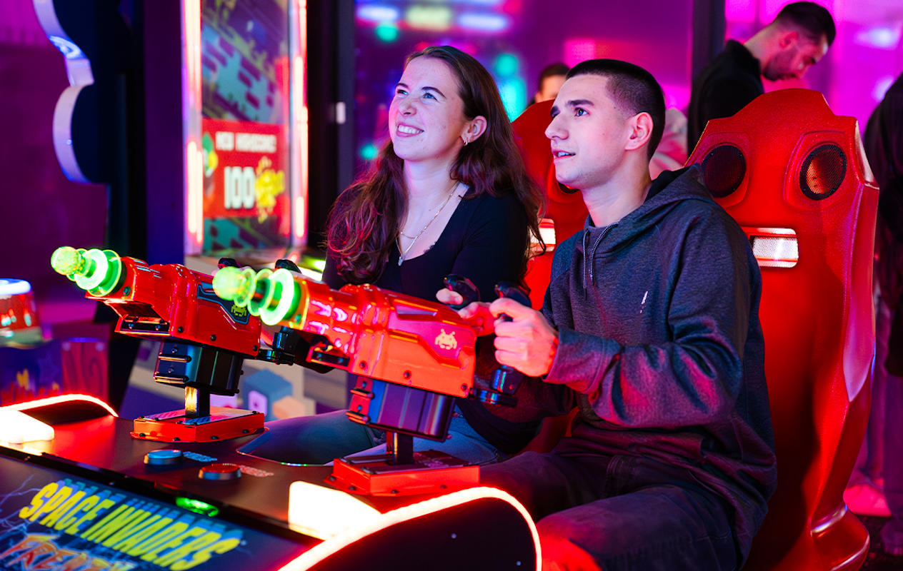 Speeltegoed of arrangement bij Stickx Arcade