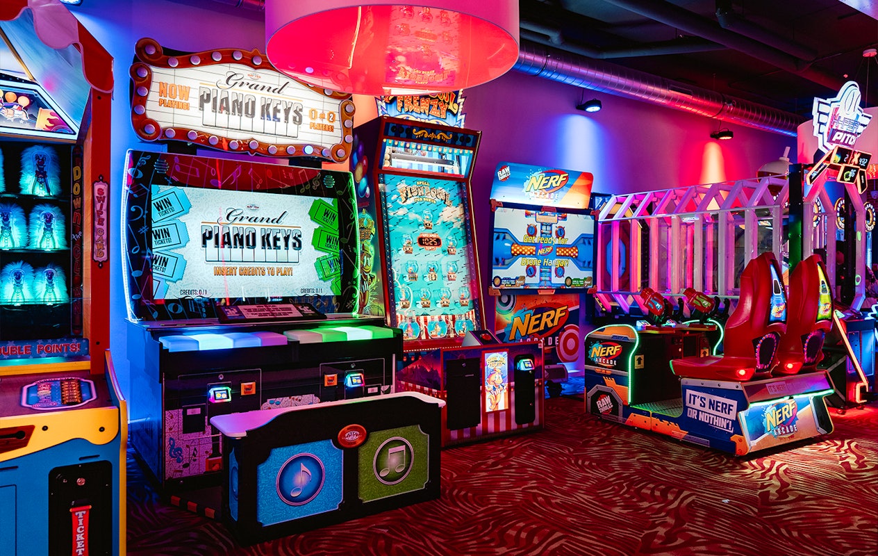 Onbeperkt gamen + frisdrank bij Sir Winston Fun & Games Scheveningen