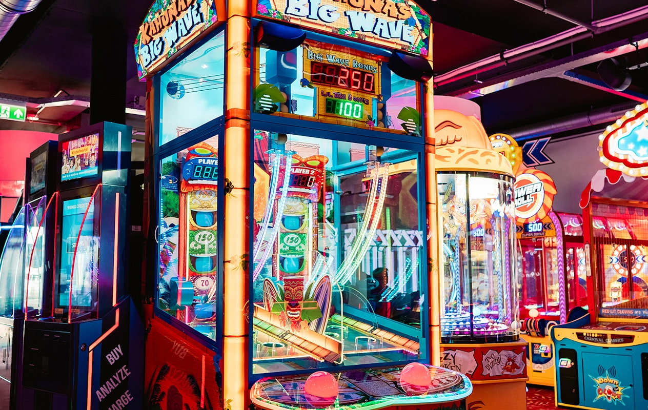 Onbeperkt gamen + frisdrank bij Sir Winston Fun & Games Scheveningen
