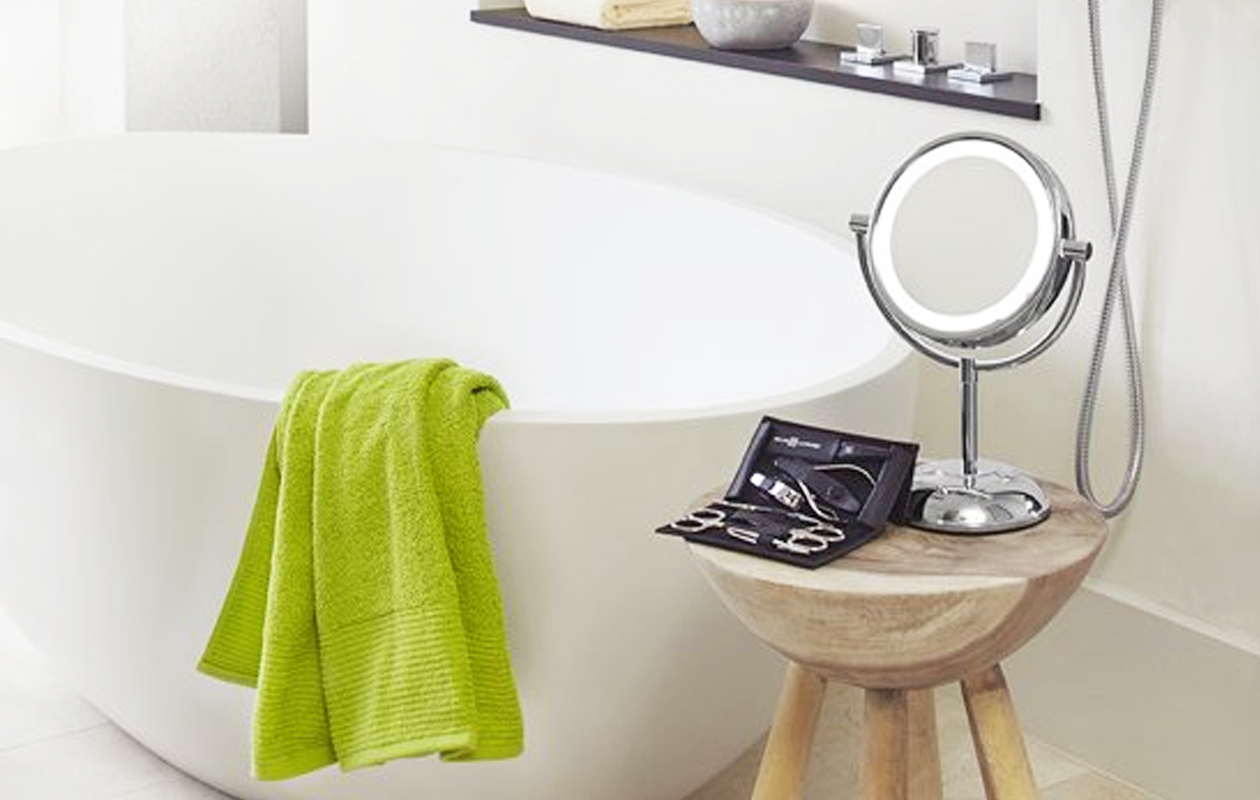 Stijlvolle dubbelzijdige spiegel met LED verlichting