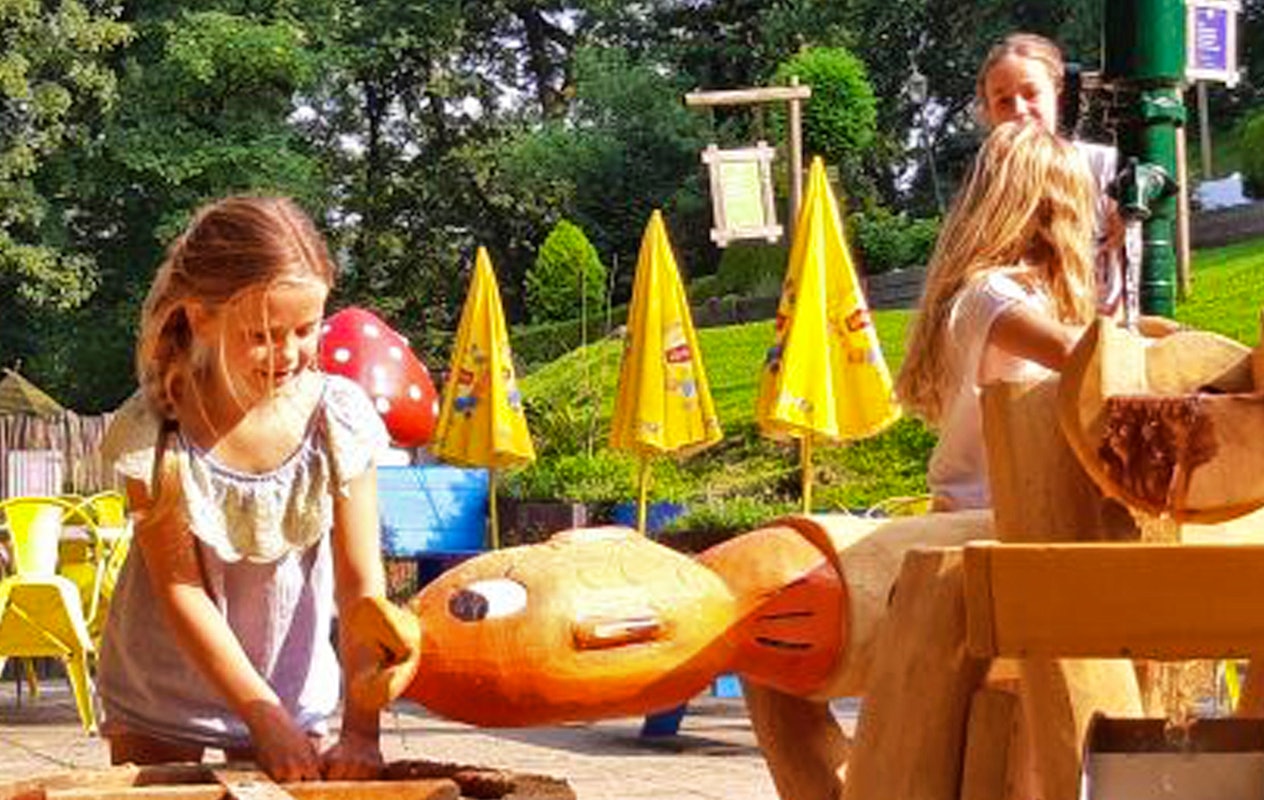 Fantasie en werkelijkheid komen samen in het Sprookjesbos in Valkenburg