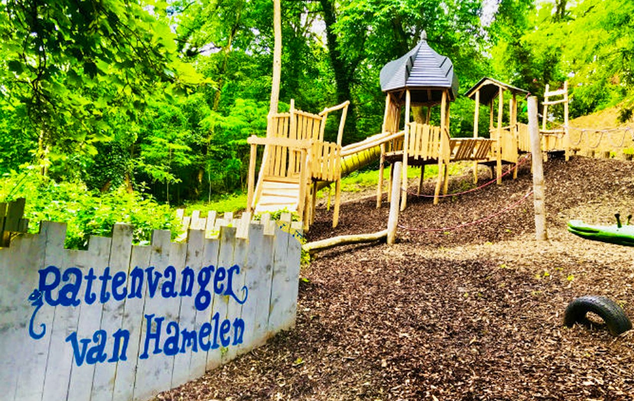 Fantasie en werkelijkheid komen samen in het Sprookjesbos in Valkenburg