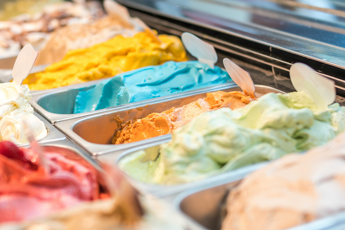 Strippenkaart voor 10 bollen ijs bij ijssalon Gosselaar