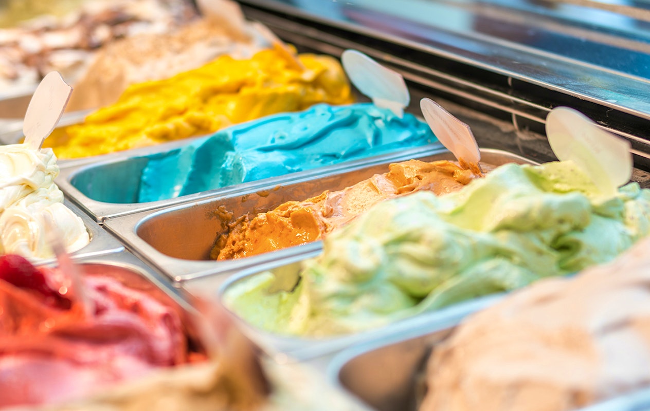 Strippenkaart voor 10 bollen ijs bij ijssalon Gosselaar