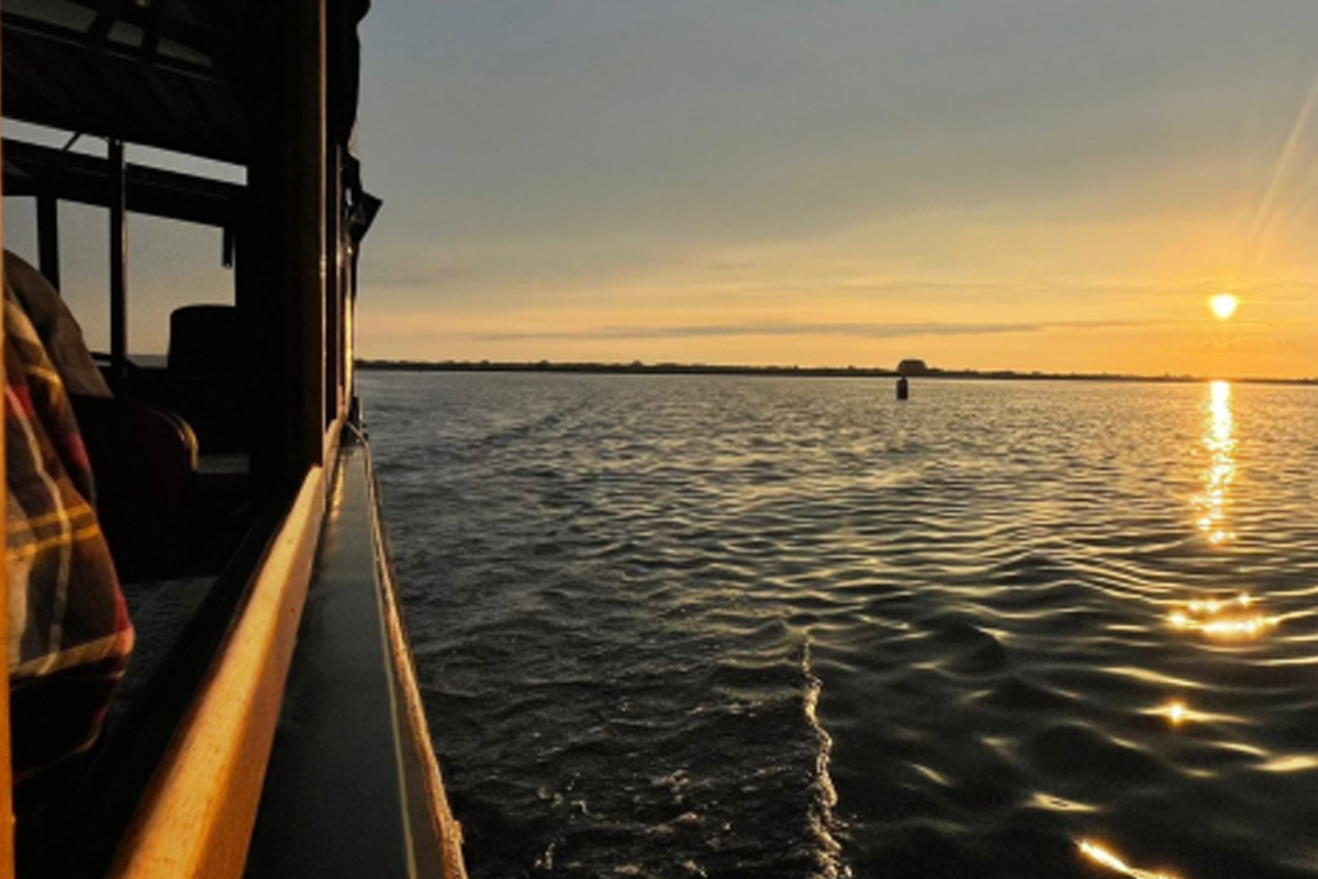 Sunset Sushi Cruise met Varen met Geluk