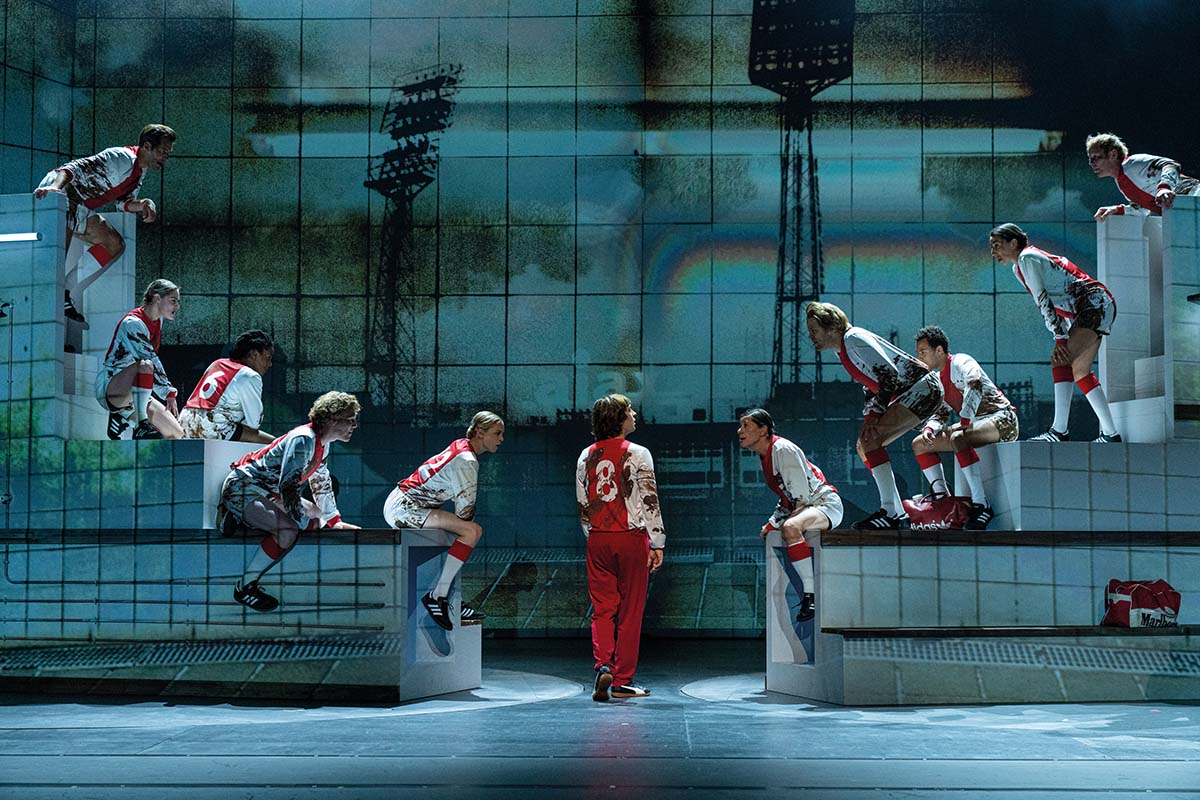 14 het theaterspektakel over Johan Cruijff