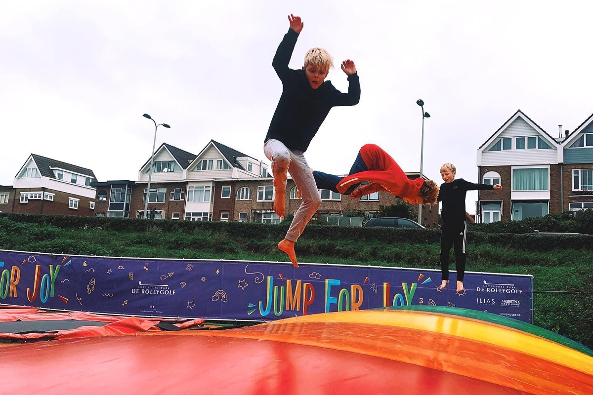 Entreeticket De Rollygolf + trampolines + chocolademelk