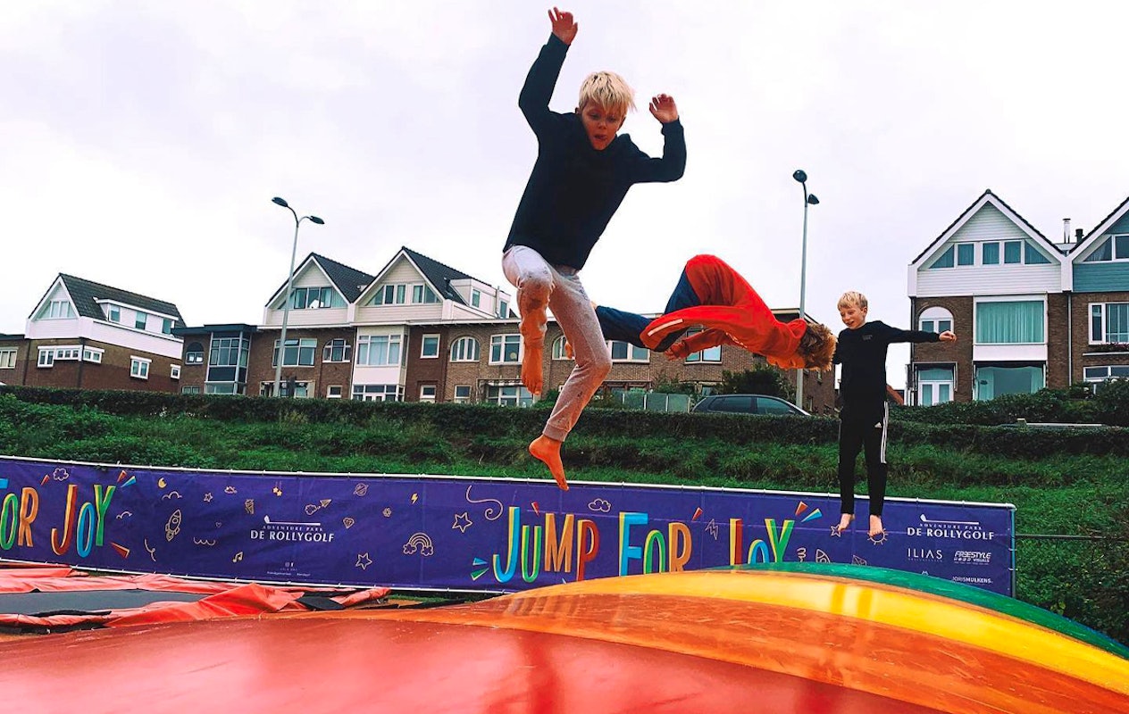Entreeticket De Rollygolf + trampolines + chocolademelk