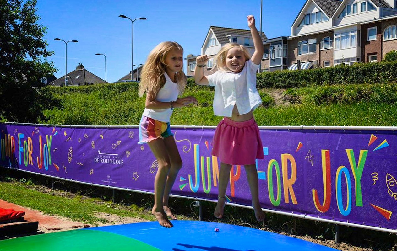 Entreeticket De Rollygolf + trampolines + chocolademelk