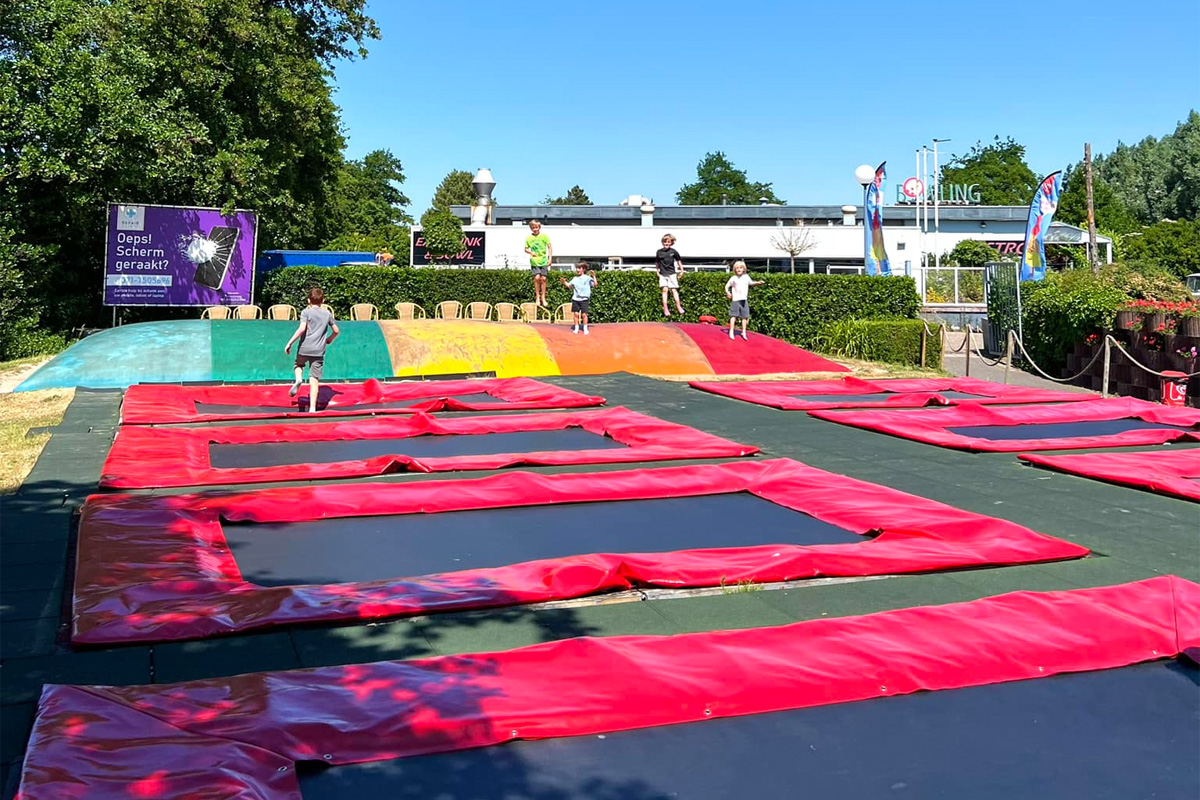 Entreeticket De Rollygolf + trampolines + ijsje