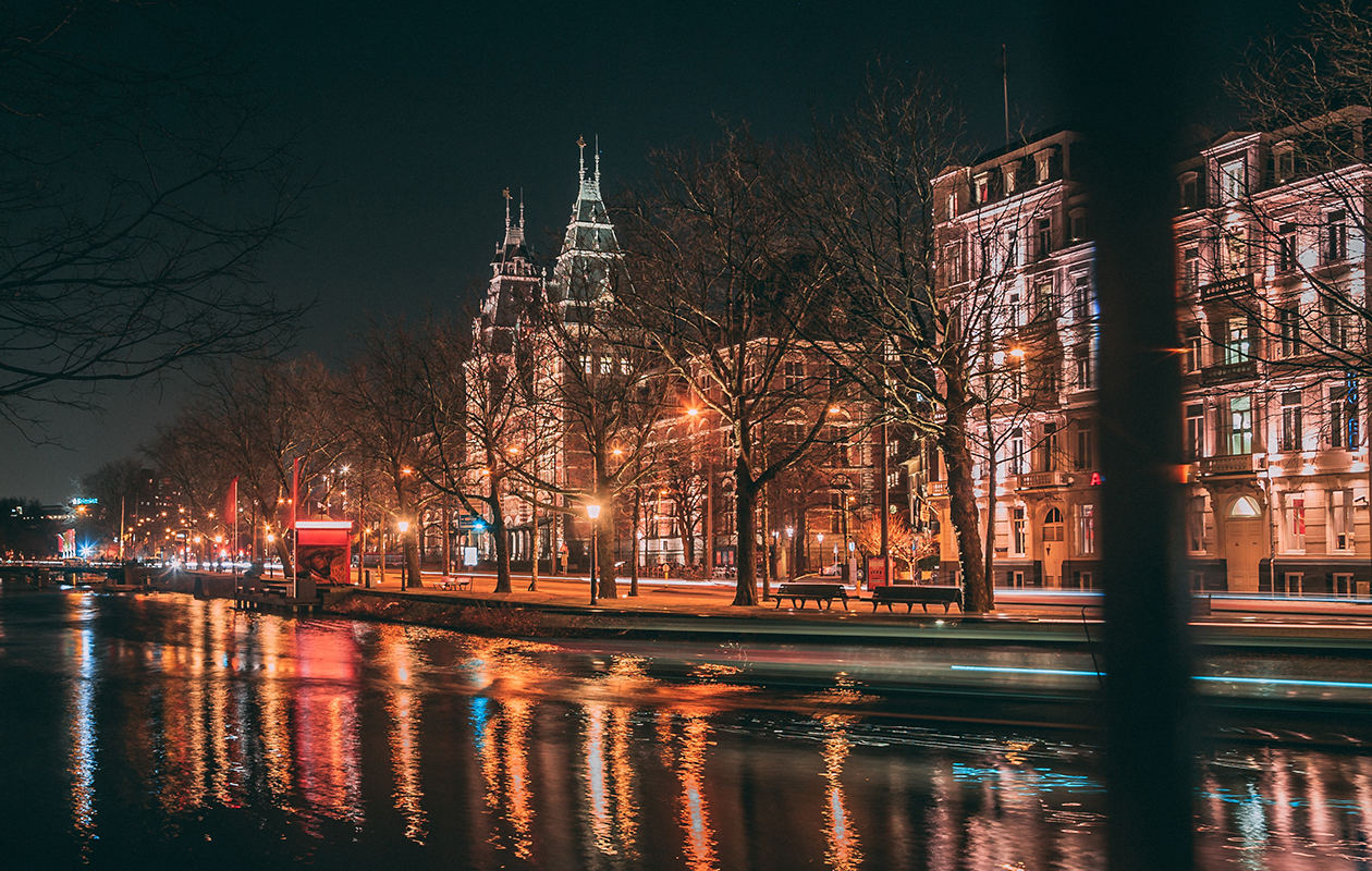 Geniet van het Amsterdam Light Festival vanaf het water!