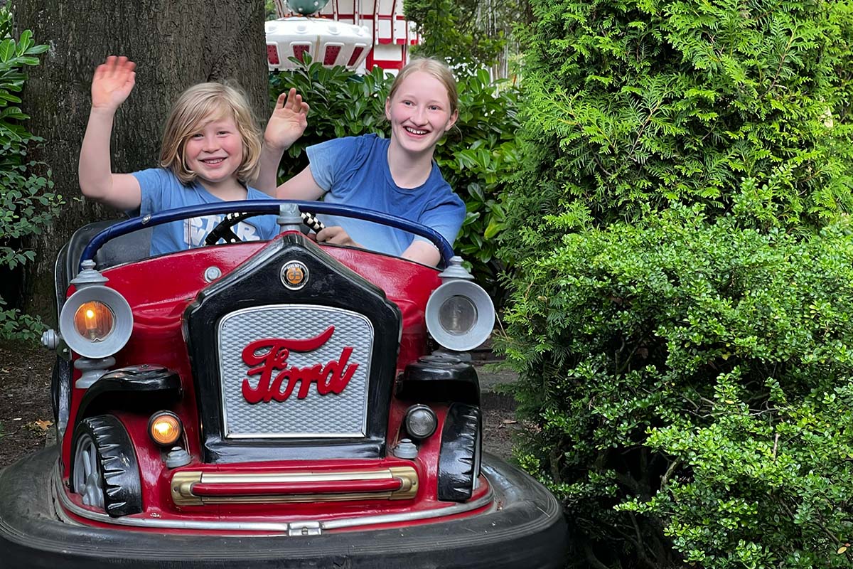 Feest 100 jaar Attractiepark de Waarbeek op 1 juni 2024