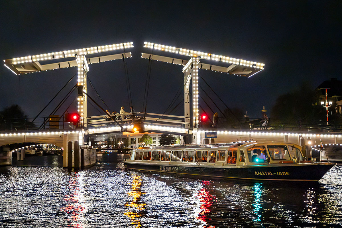 Amsterdam Light Festival Kinderfahrt mit Live-Guide