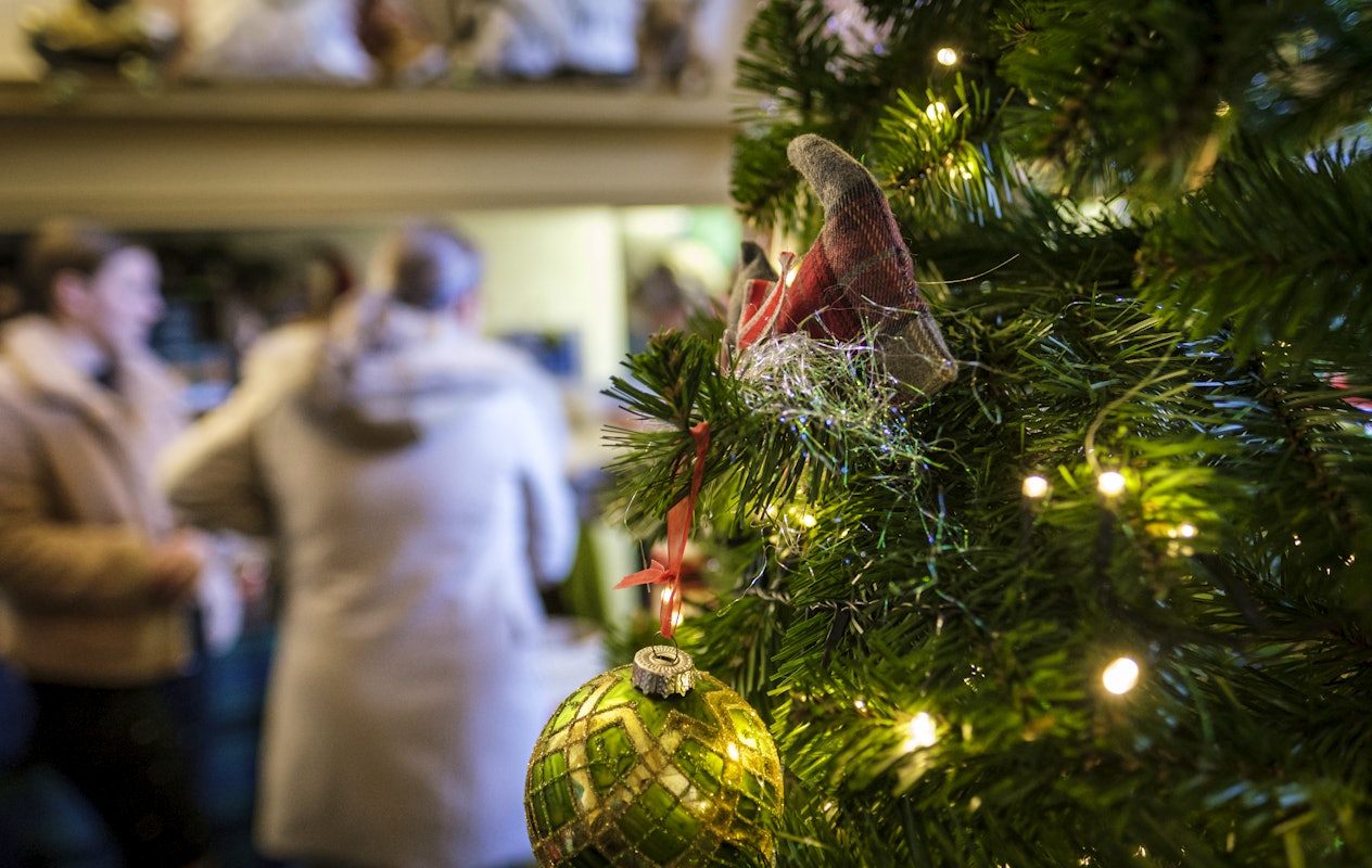 Entreeticket Castle Christmas Fair + warm drankje of reuzenrad