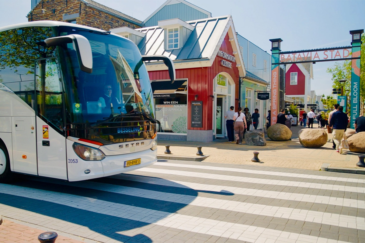 Dagtocht van Amsterdam naar Batavia Stad Fashion Outlet