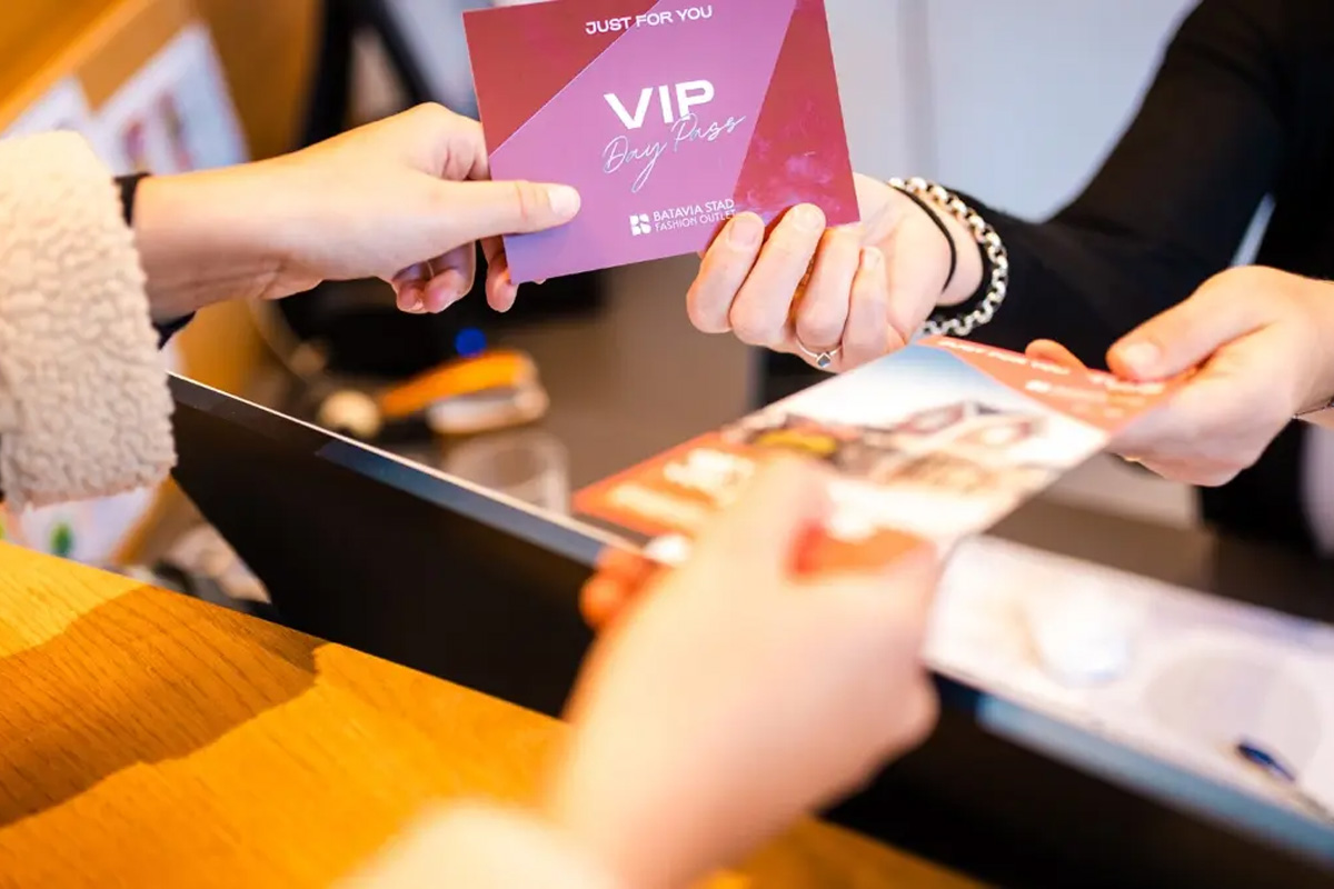 Dagtocht van Amsterdam naar Batavia Stad Fashion Outlet