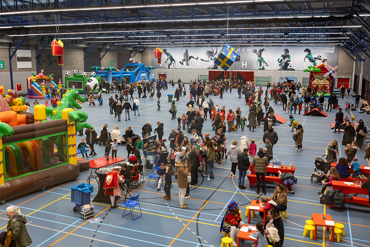 Flashdeal ticket De Magische Familie Sintshow met Fenna Ramos