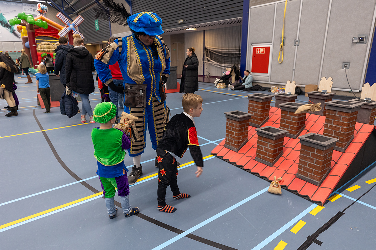 Flashdeal ticket De Magische Familie Sintshow met Fenna Ramos