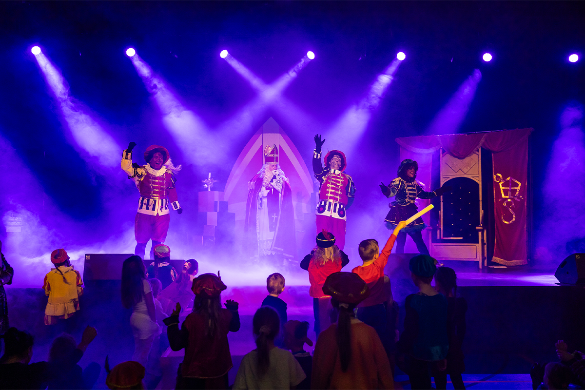 Flashdeal ticket De Magische Familie Sintshow met Fenna Ramos