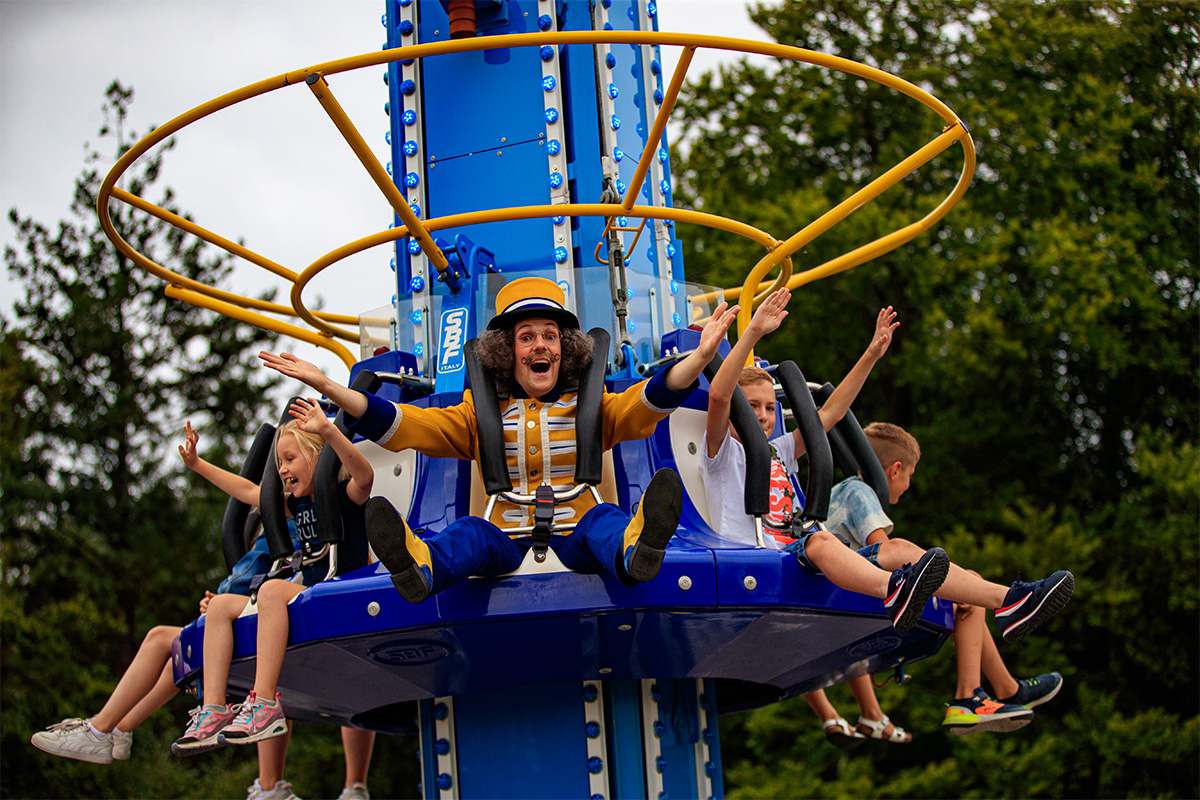 Ticket Dino Avond bij Kinderpretpark Julianatoren (entree 10:30-20:00)