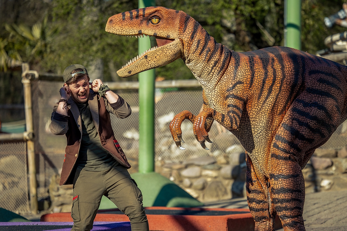 Ticket Dino Avond bij Kinderpretpark Julianatoren (entree 10:30-20:00)