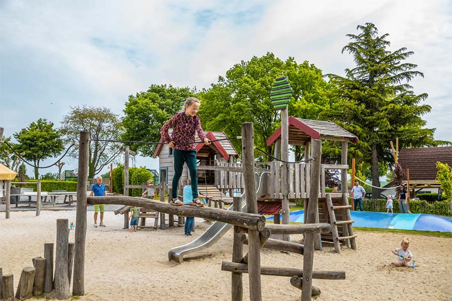 Séjour de 3 ou 4 nuits à l'EuroParcs Gulperberg (4 personnes)