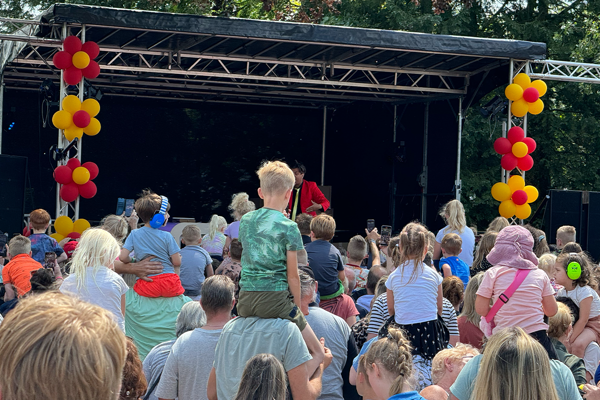 Entreeticket Familie Festival Attractiepark De Waarbeek