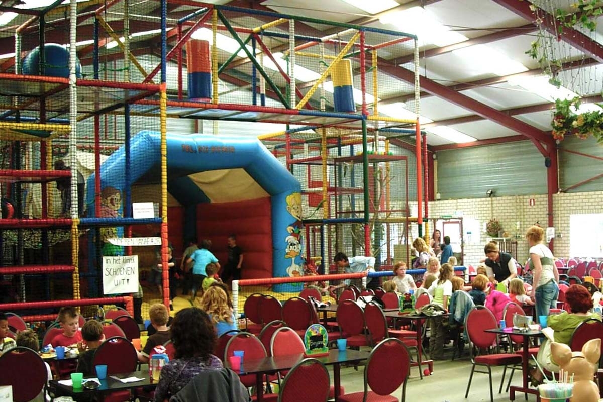 Entreeticket kind van 1 t/m 12 jaar Pukkemuk + chips/ijsje + zakje snoep 