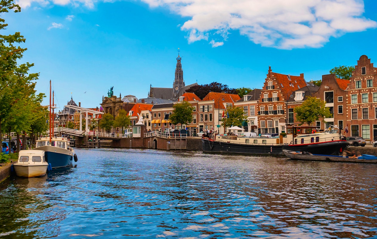 Food-speurtocht + drankje door Haarlem (2 à 3 uur)