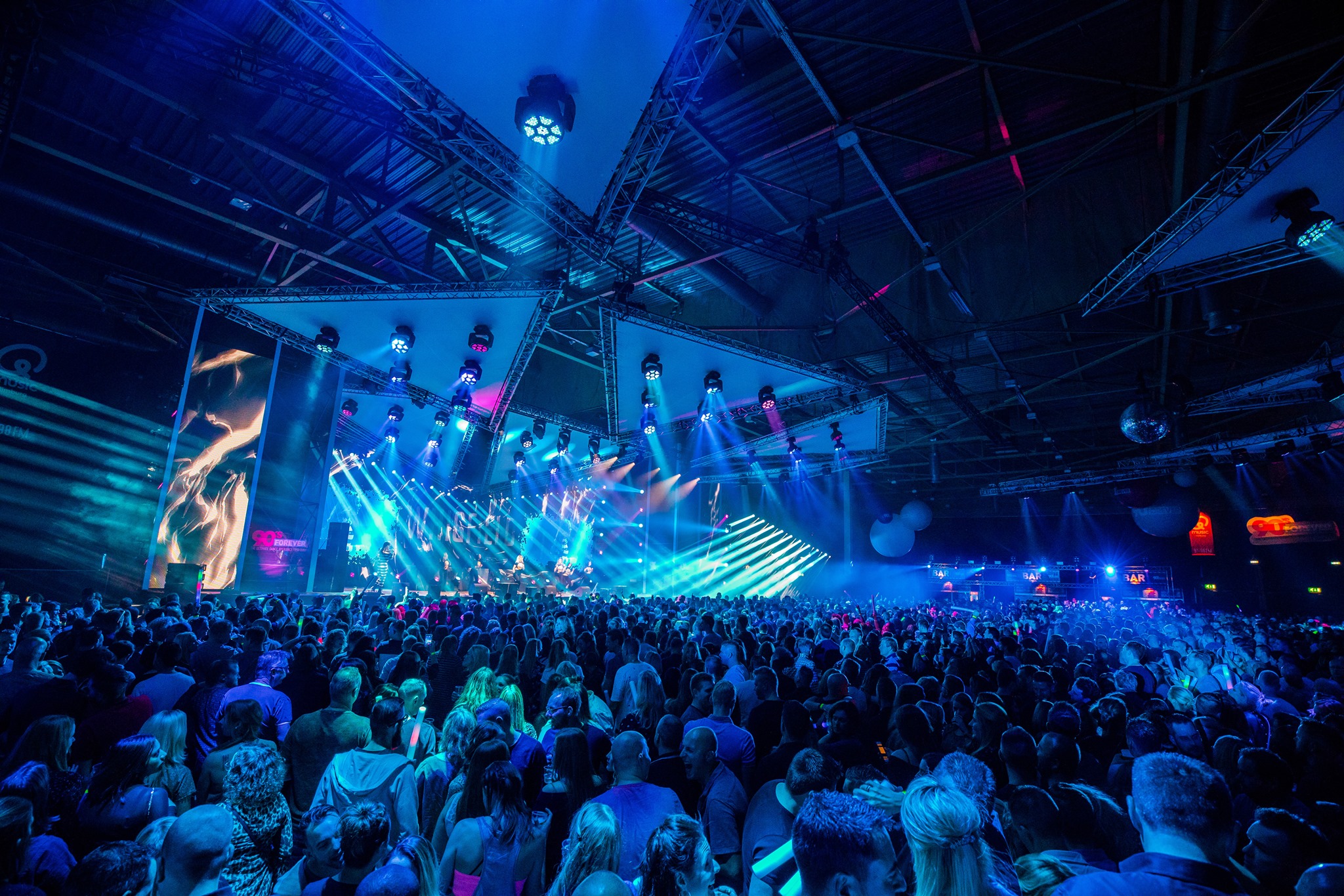 Entreeticket 90's Forever Indoor 2025 - The Reunion