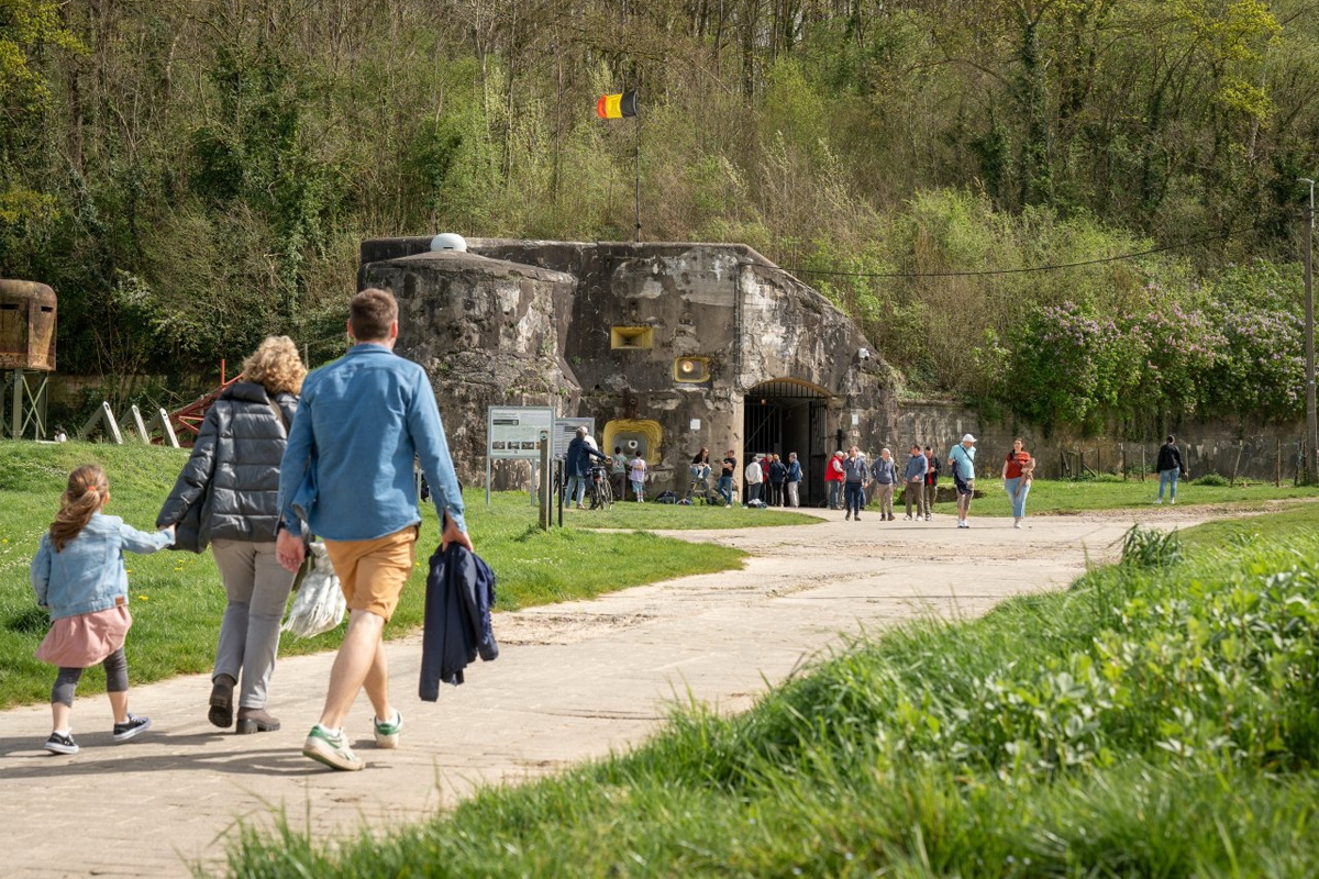 Entreeticket + rondleiding met gids bij Fort Eben-Emael