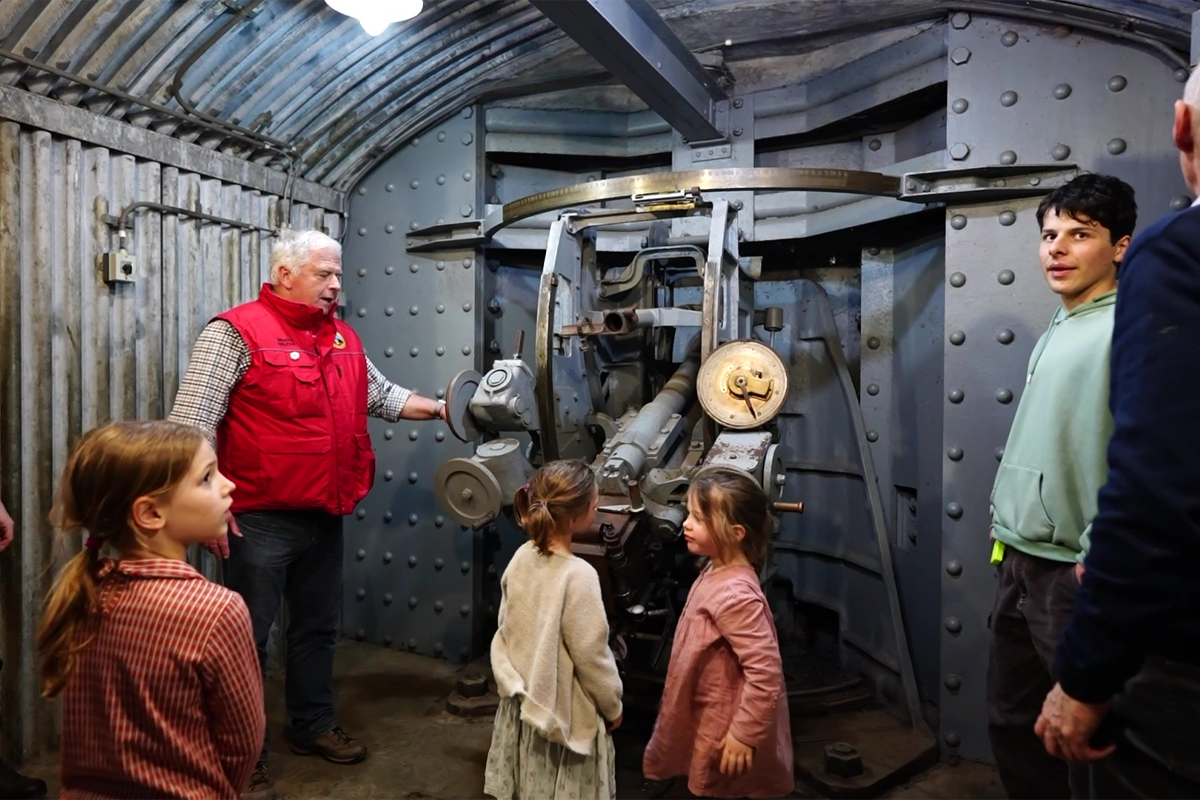 Entreeticket + rondleiding met gids bij Fort Eben-Emael