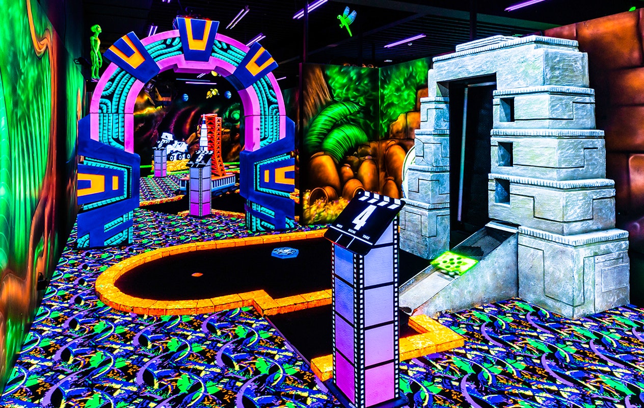 Entreeticket GlowGolf, locaties door heel Nederland!