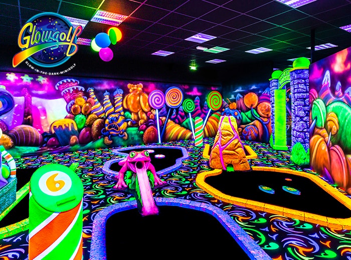 Entreeticket GlowGolf, locaties door heel Nederland!