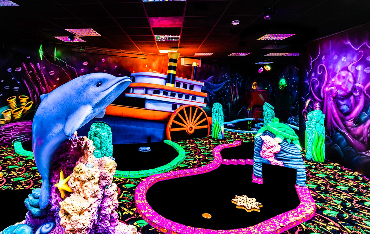 Entreeticket GlowGolf, locaties door heel Nederland!