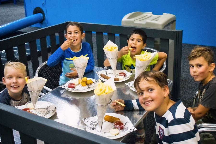 Indoorspeeltuin Jimmy's Speelparadijs + rolschaatsen bij Roller Planet