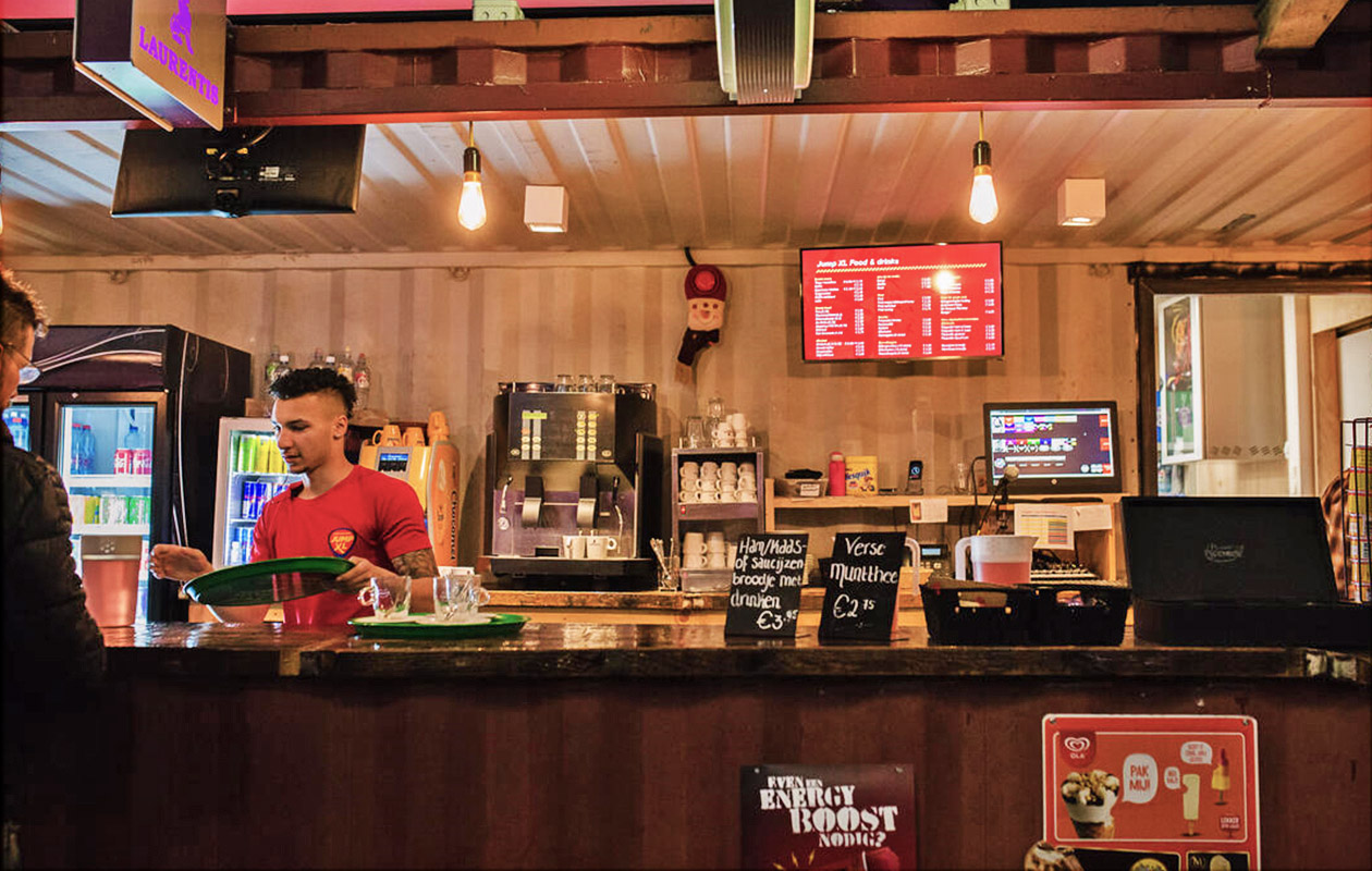 Geniet van 2 uur springen bij Jump XL Zandvoort! 