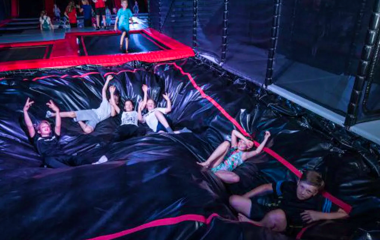1 uur Fun Jumpen bij De Riet Indoor Entertainment