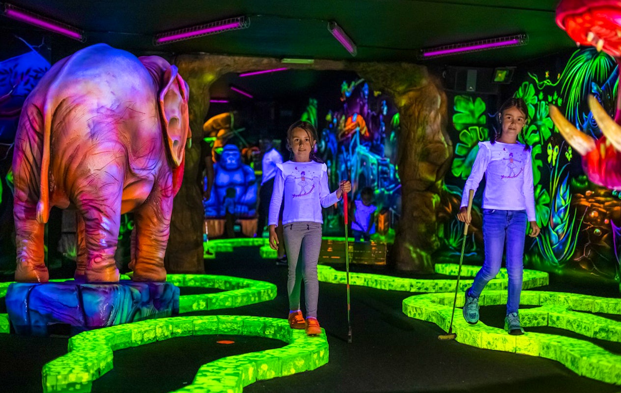 Midgetgolfen bij Jungle Goolfy