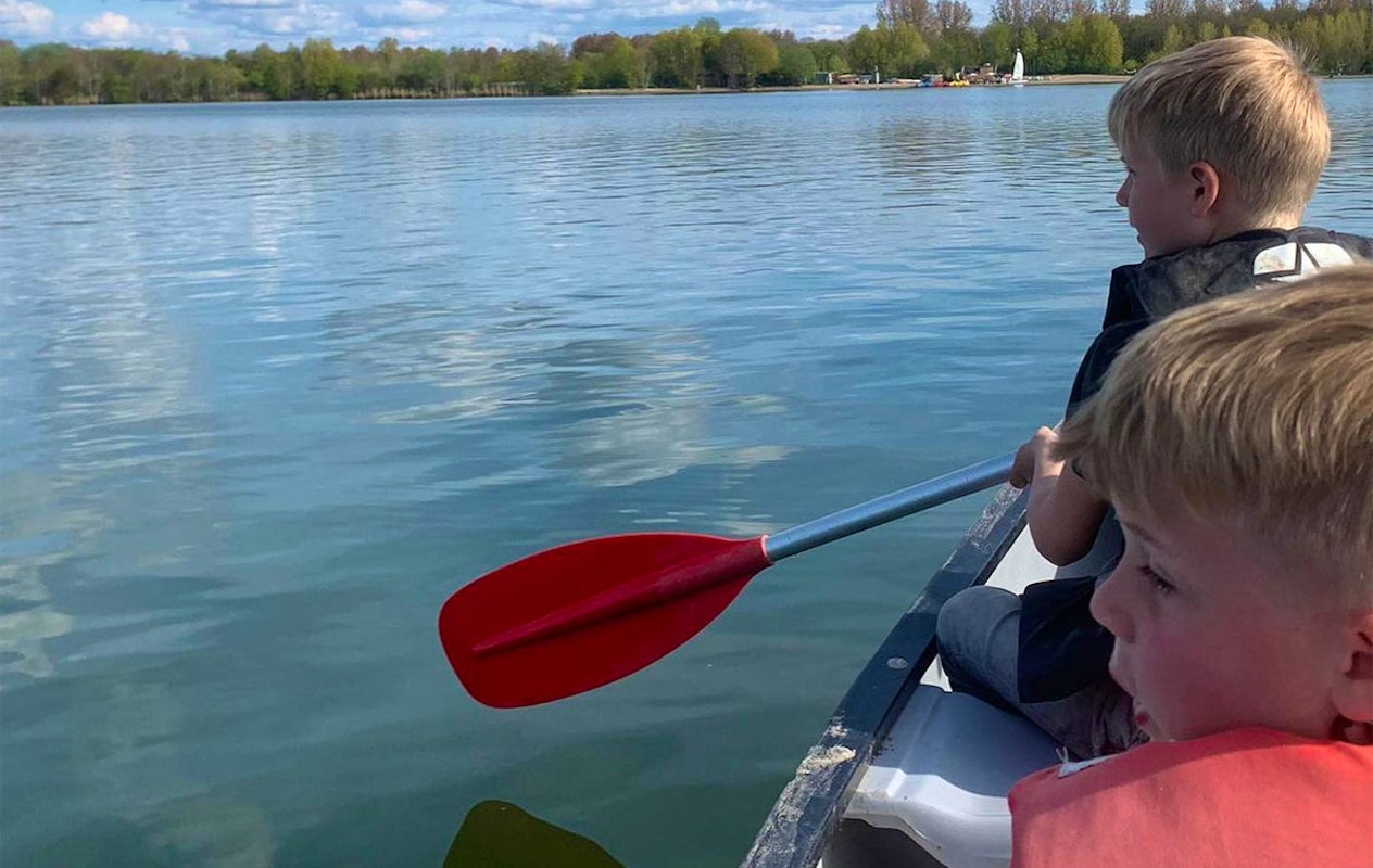 Kanoën of waterfietsen bij Toms Beach & Surf