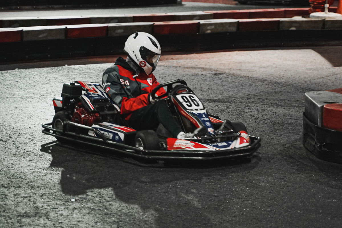 1 of 2 heats karten bij Kartbaan Leeuwarden