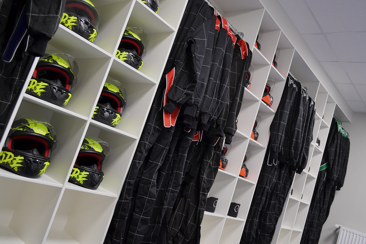 1 of 2 heats karten bij Kartbaan Leeuwarden