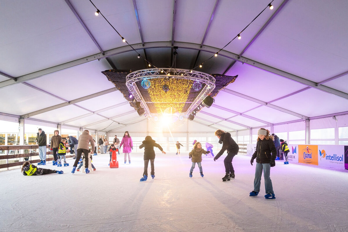 Entreeticket Maaseyck on Ice, inclusief schaatsverhuur