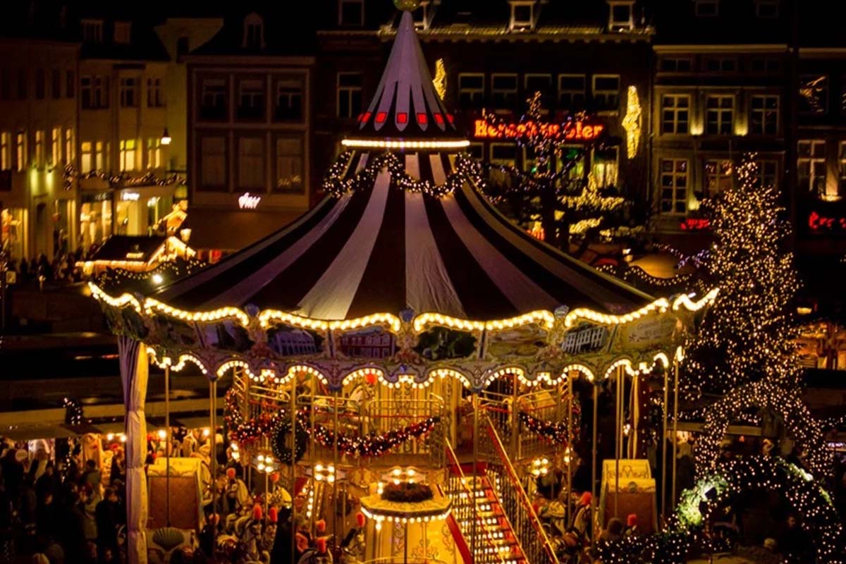 Schaatsen, 2 drankjes + reuzenrad bij Magisch Maastricht Vrijthof 