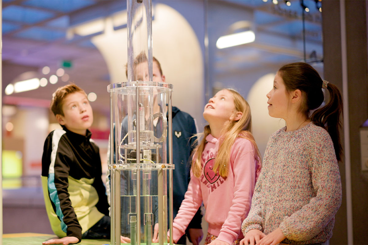 Entreeticket Museon-Omniversum, inclusief 1 grootbeeldfilm