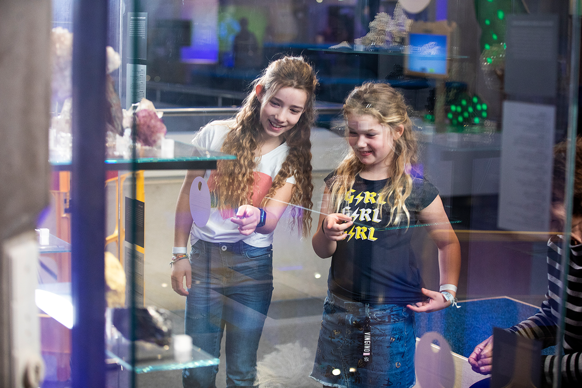 Entreeticket Museon-Omniversum, inclusief 1 grootbeeldfilm